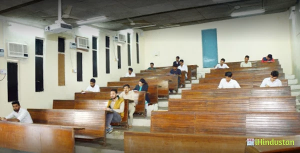 The Technological Institute of Textile and Sciences - Logo