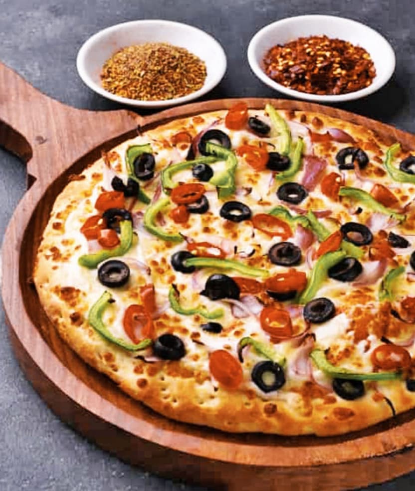 The Treat Pizza - Logo