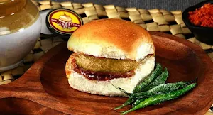 The Vada Pav Store - Logo