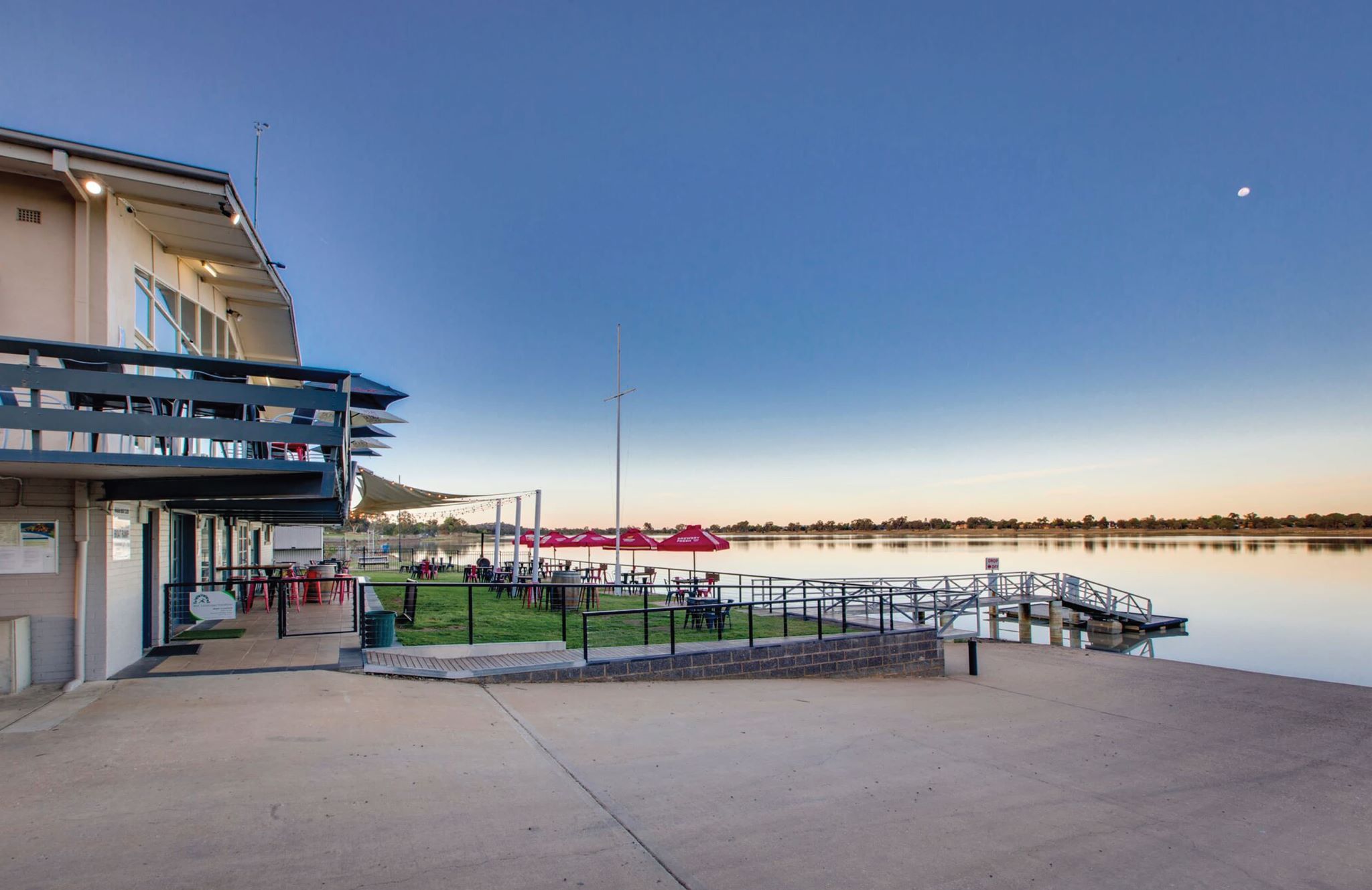 The Wagga Wagga Boat Club - Logo
