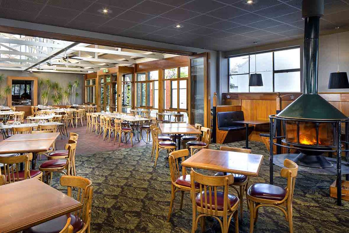 The Wellington Hotel - Logo