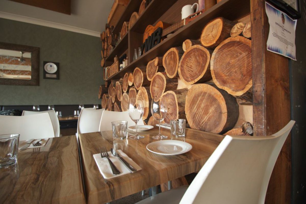 The Wine Barrel Restaurant & Lounge - Logo