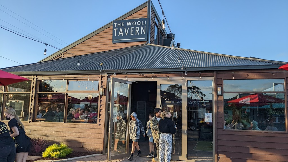 The Wooli Tavern - Logo