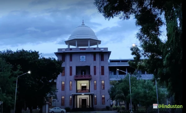 Thiagarajar College of Engineering - Logo