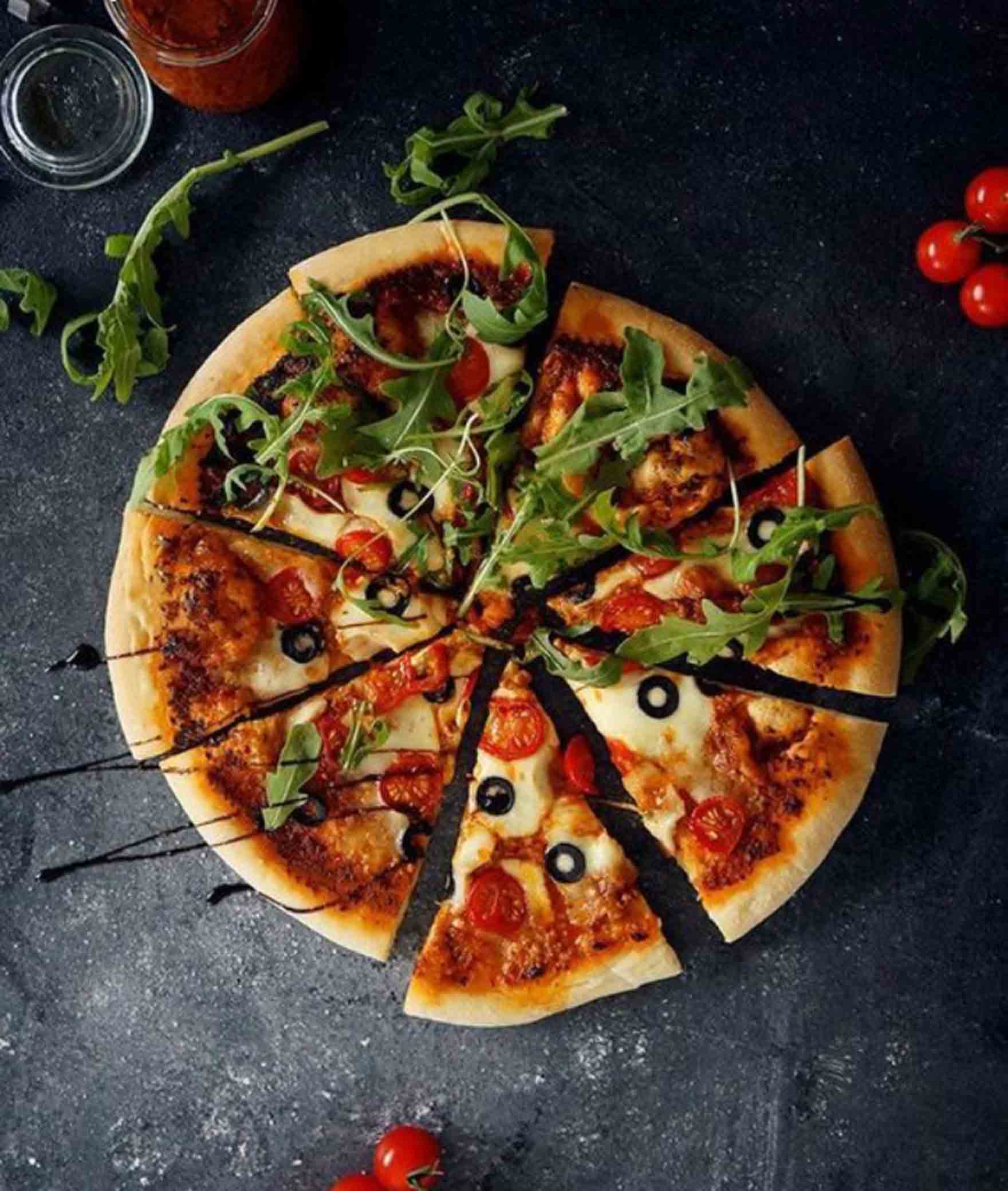 Thin Crust Pizza - Logo