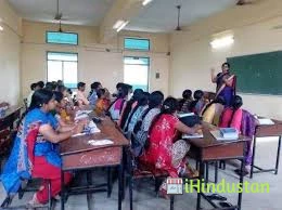 Thiruthangal Nadar College - Logo