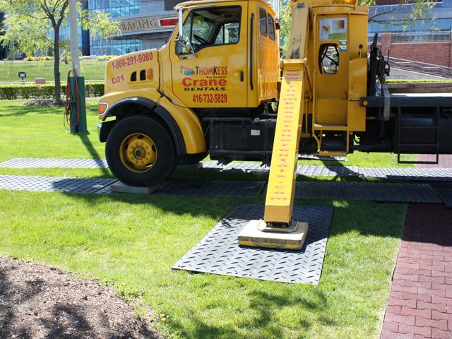 ThomKess Crane Rentals - Logo