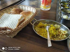 Thorat'S Baarbeque Misal - Handewadi - Logo