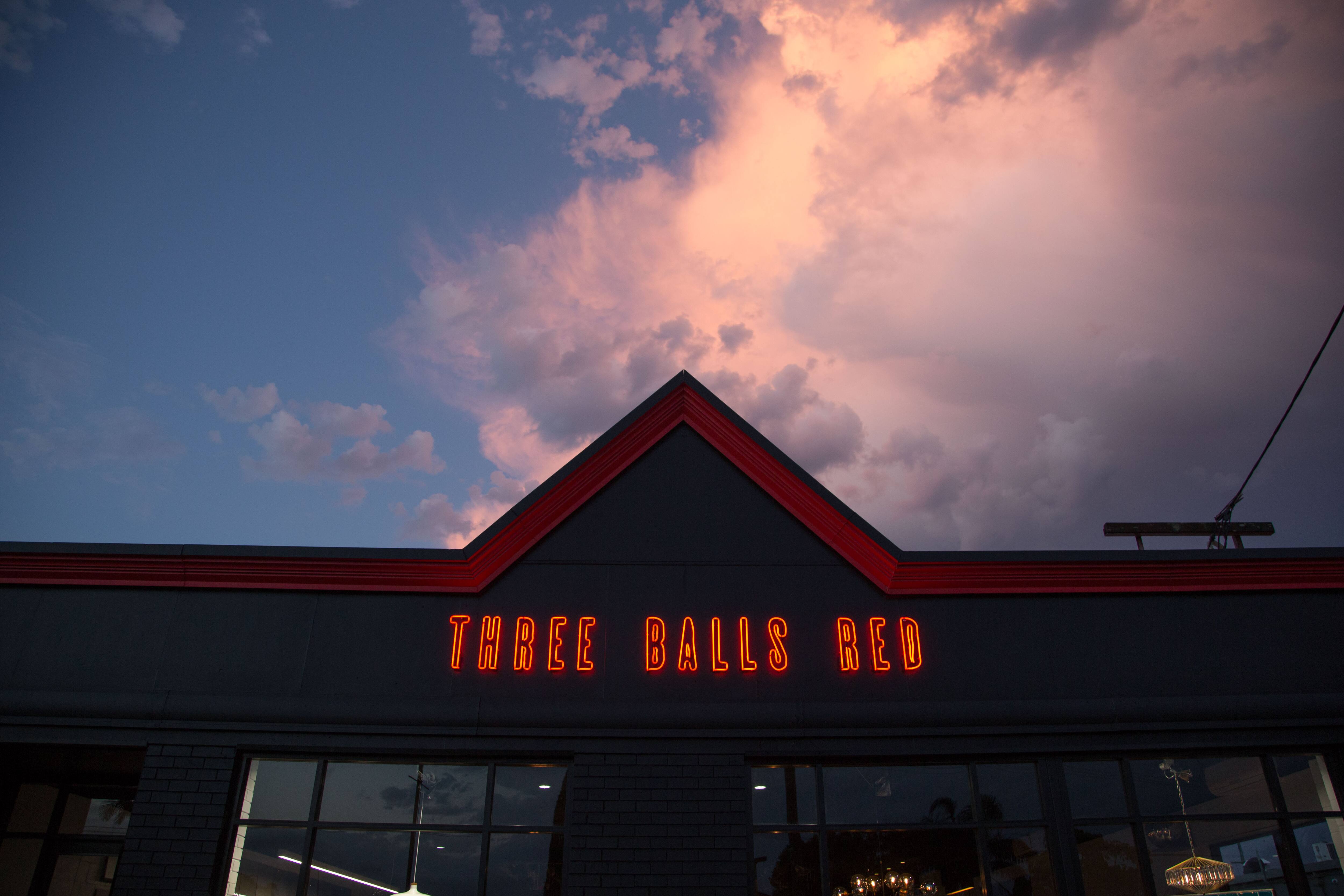Three Balls Red - Logo