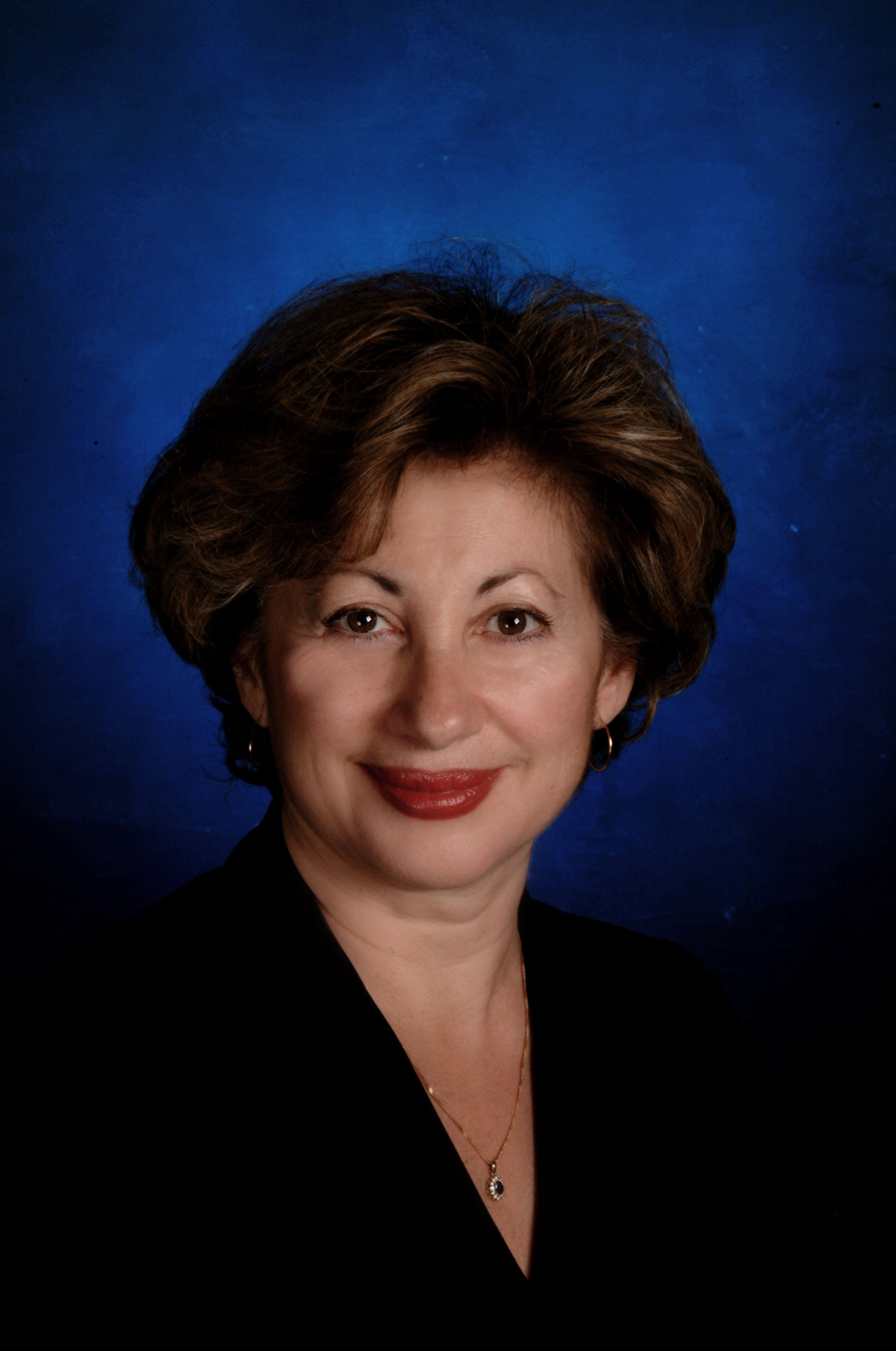 Toni Henderson -Invis Canada&s;s Mortgage Experts - Logo