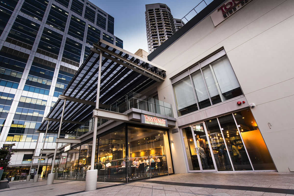 Tony Roma's - Logo