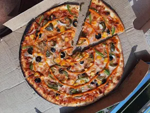 Tony's Italian Pizza - Logo