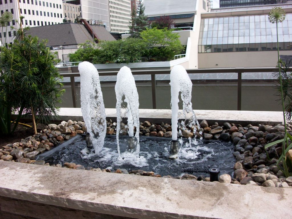 Toronto Ponds &a; Water Features - Logo