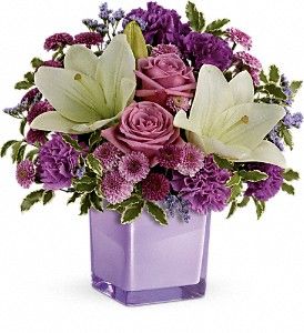 Tottenham Flowers &a; Gifts - Logo