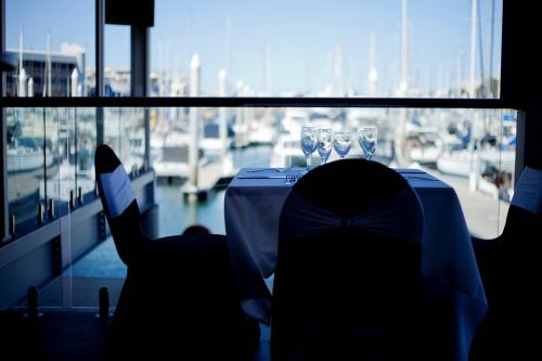 Townsville Yacht Club - Logo