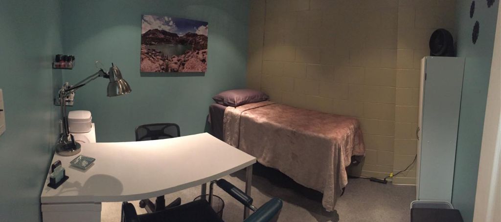 Treat Yourself Esthetics &a; Massage - Logo