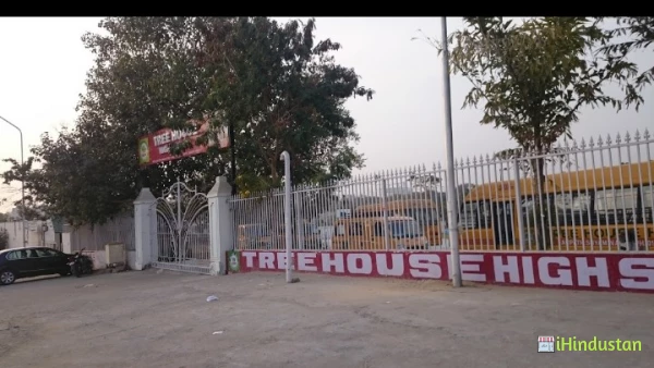 Tree House High School - Logo