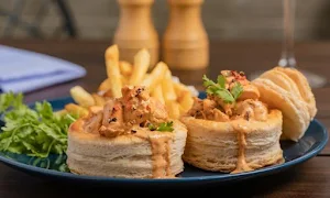 Tree Tops Bar & Kitchen - Cover photo