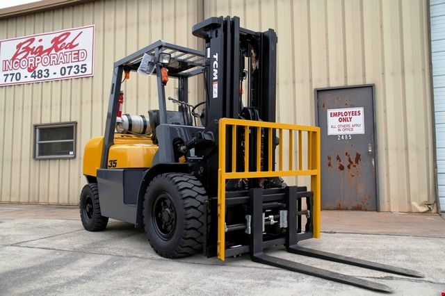 Tri-County Forklifts - Logo