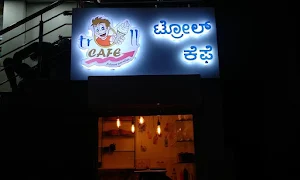 Troll Cafe - Logo