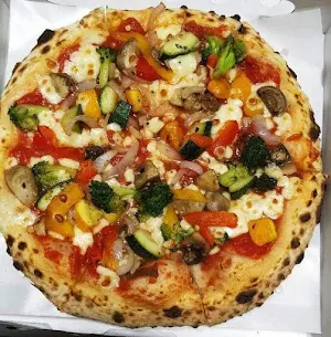 T.R.P - The Rollin Pizza - Logo