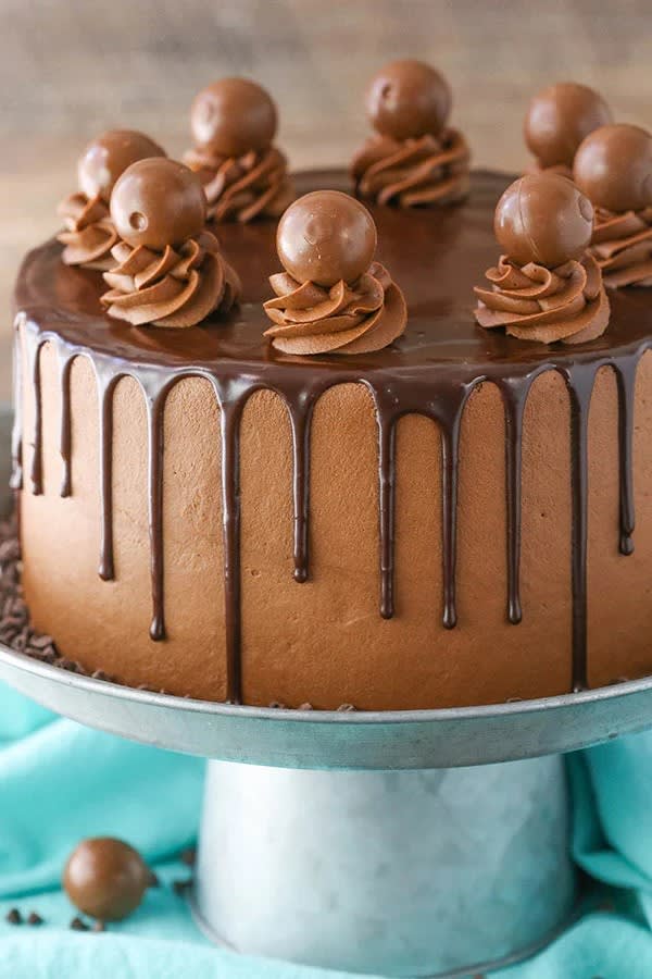 Truffle Treatz Cakes - Logo