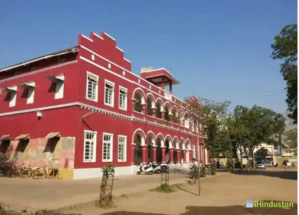 T T V Sarvajanik High School - Logo