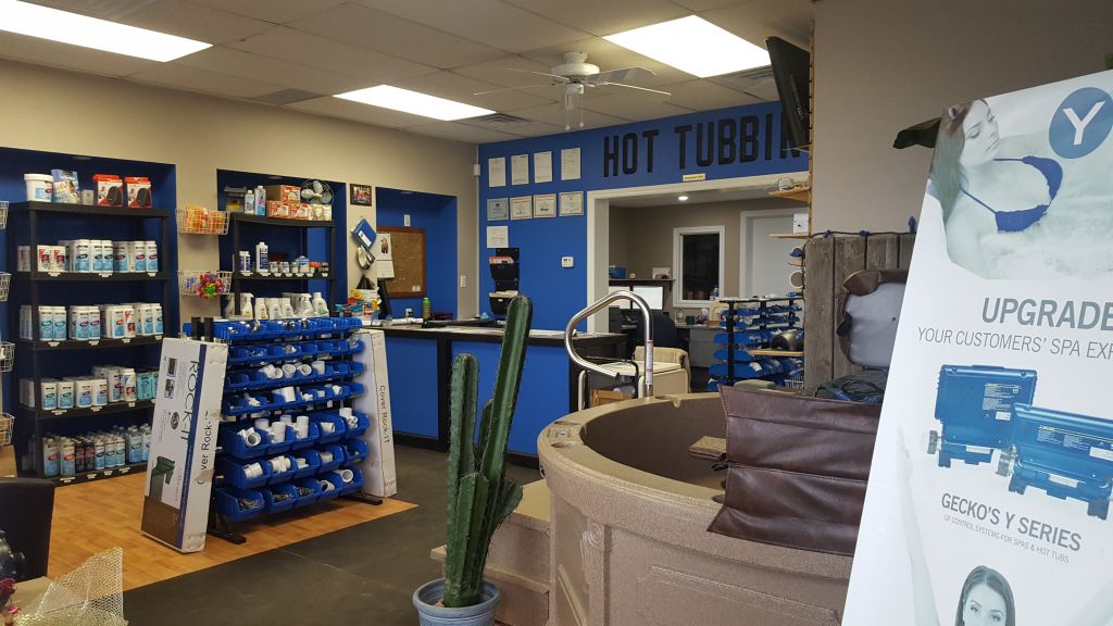 Tub and Deck Tech - Logo