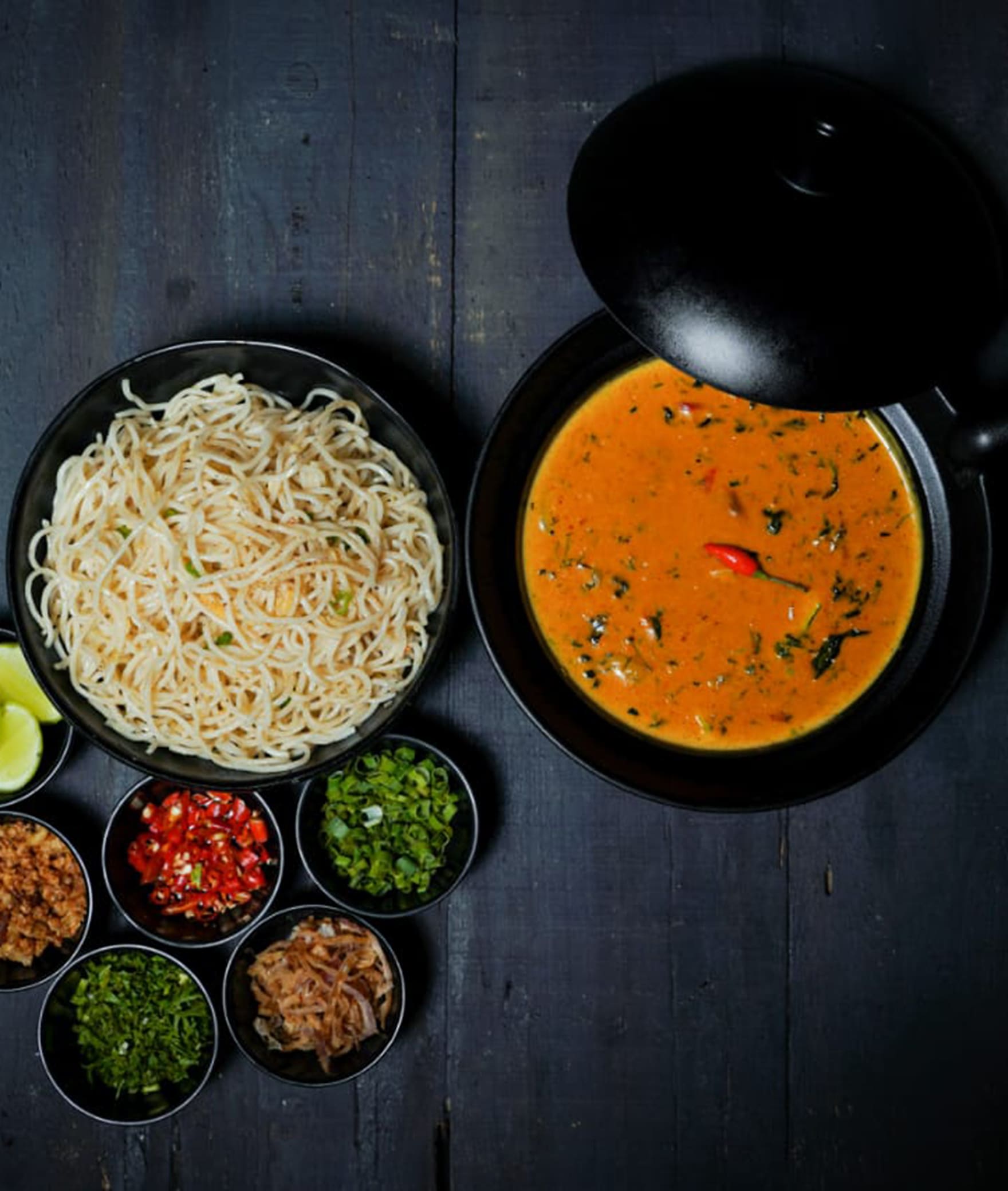 Umami-Chinese & Thai - Logo