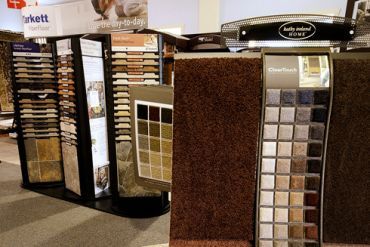 Underfoot Flooring - Logo