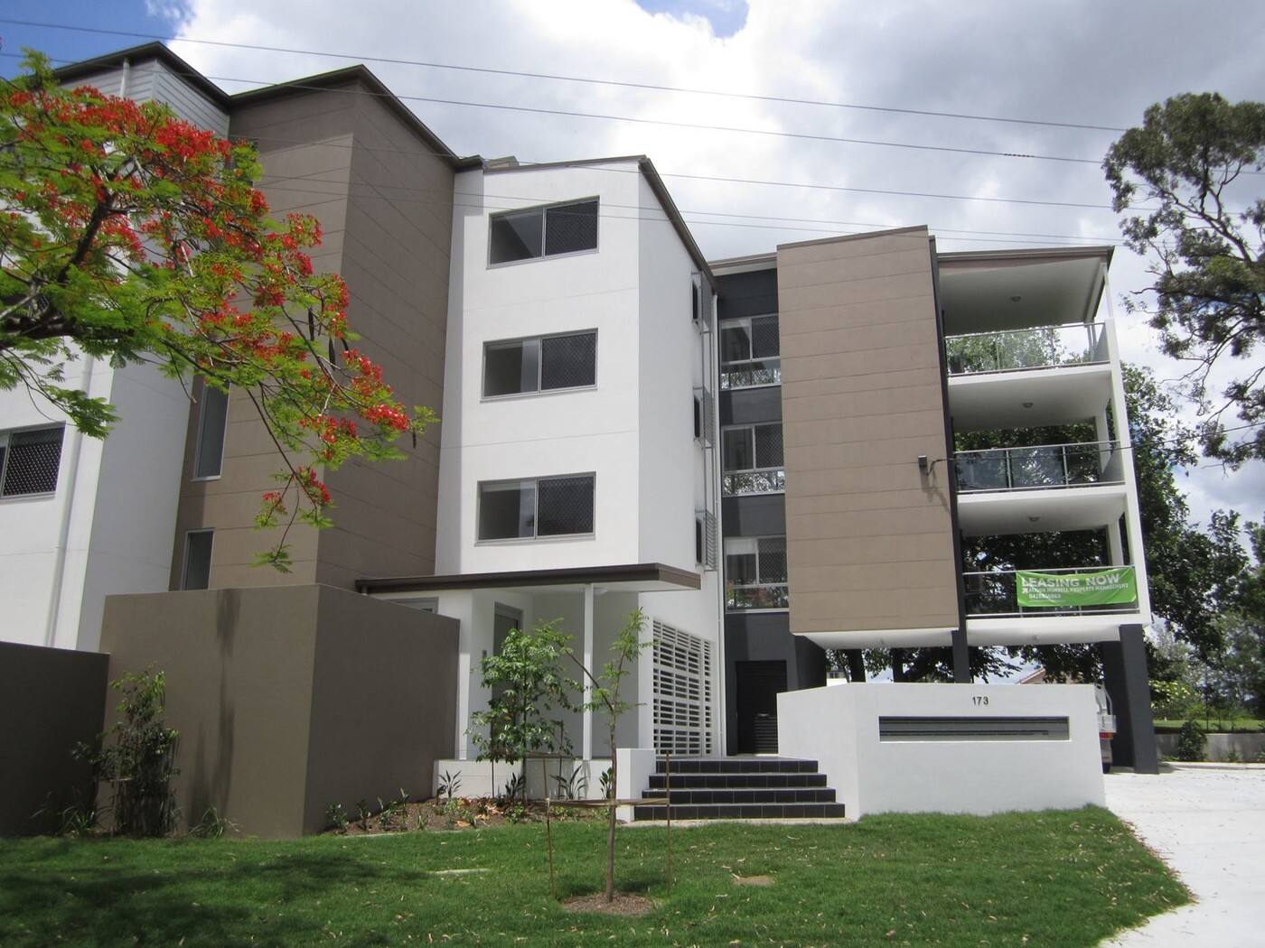 UniLodge on Macquarie - Logo