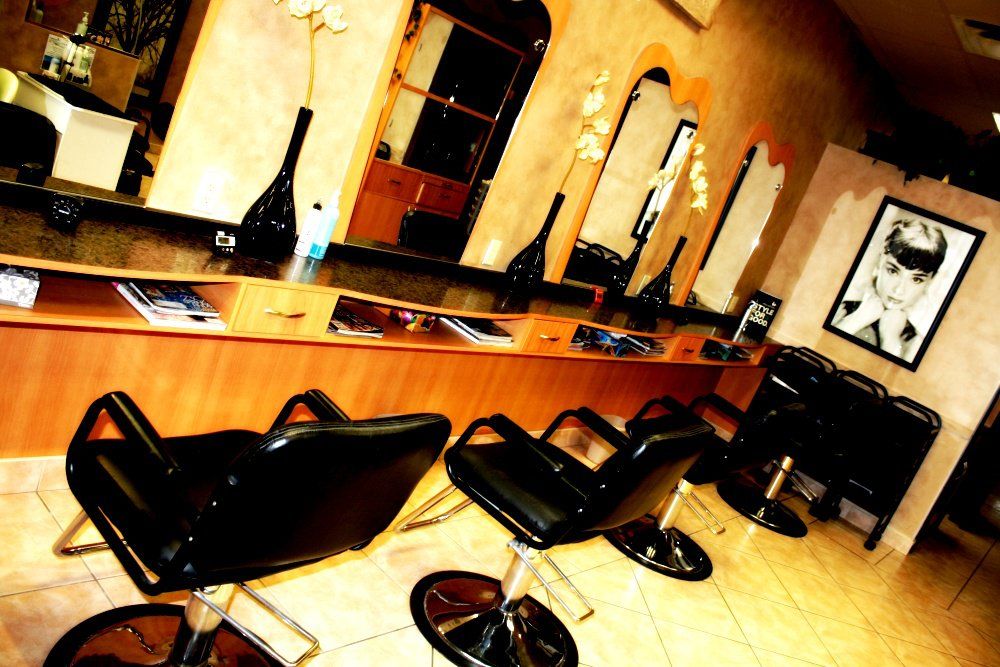Uptown Hair Studio &a; Aesthetics - Logo
