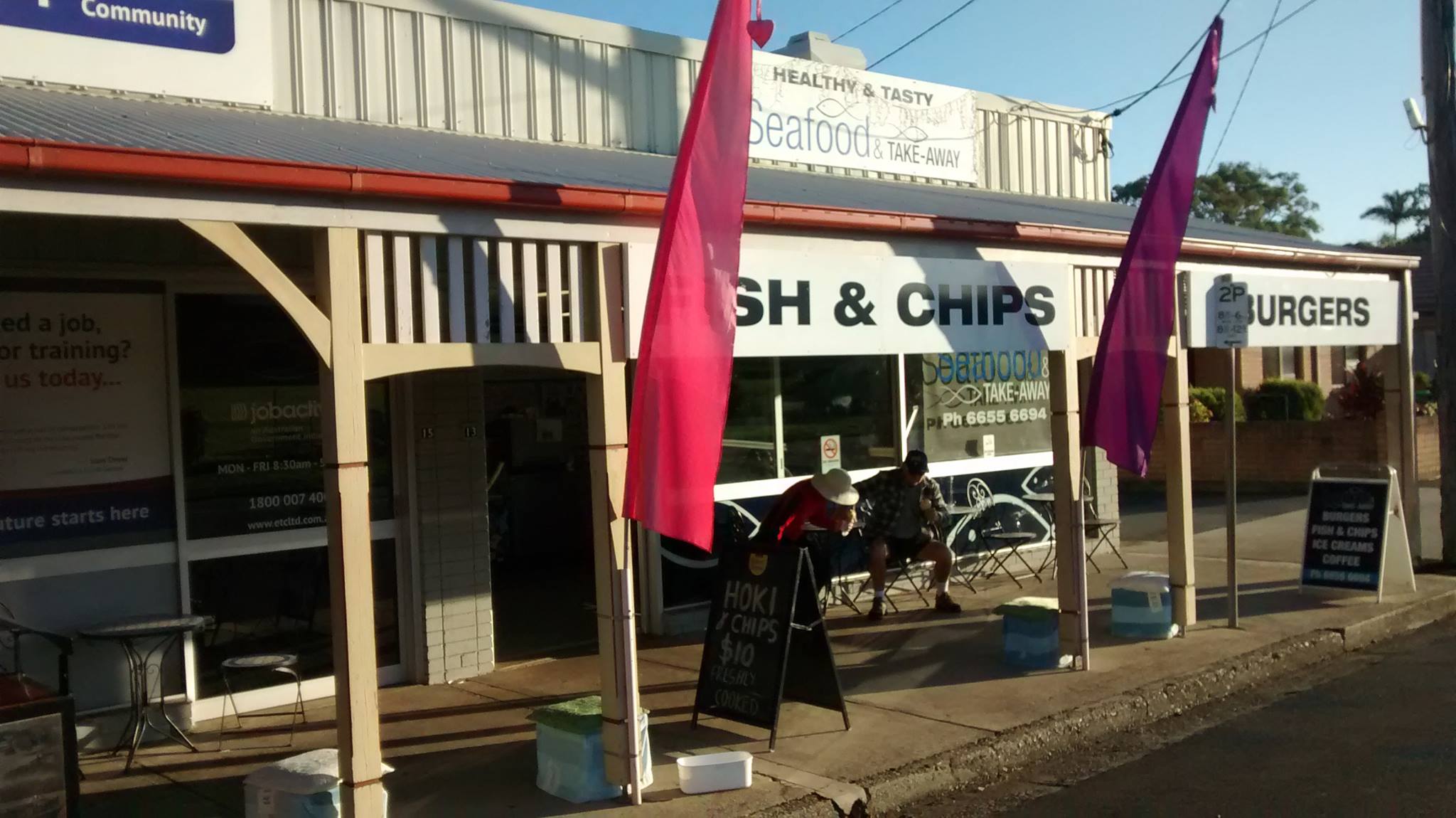 Urunga Seafood & Take Away - Logo