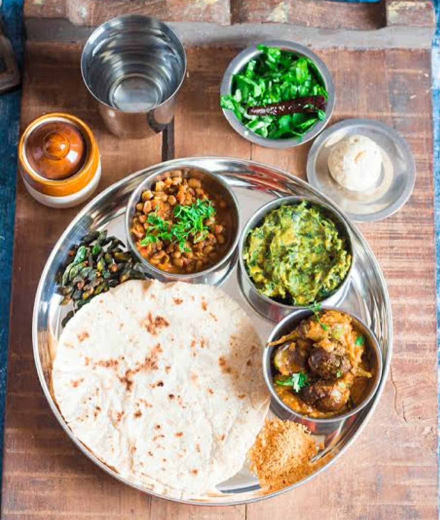 Uttara Karnataka Jolada Rotti Mattu Chapati Angadi - Logo