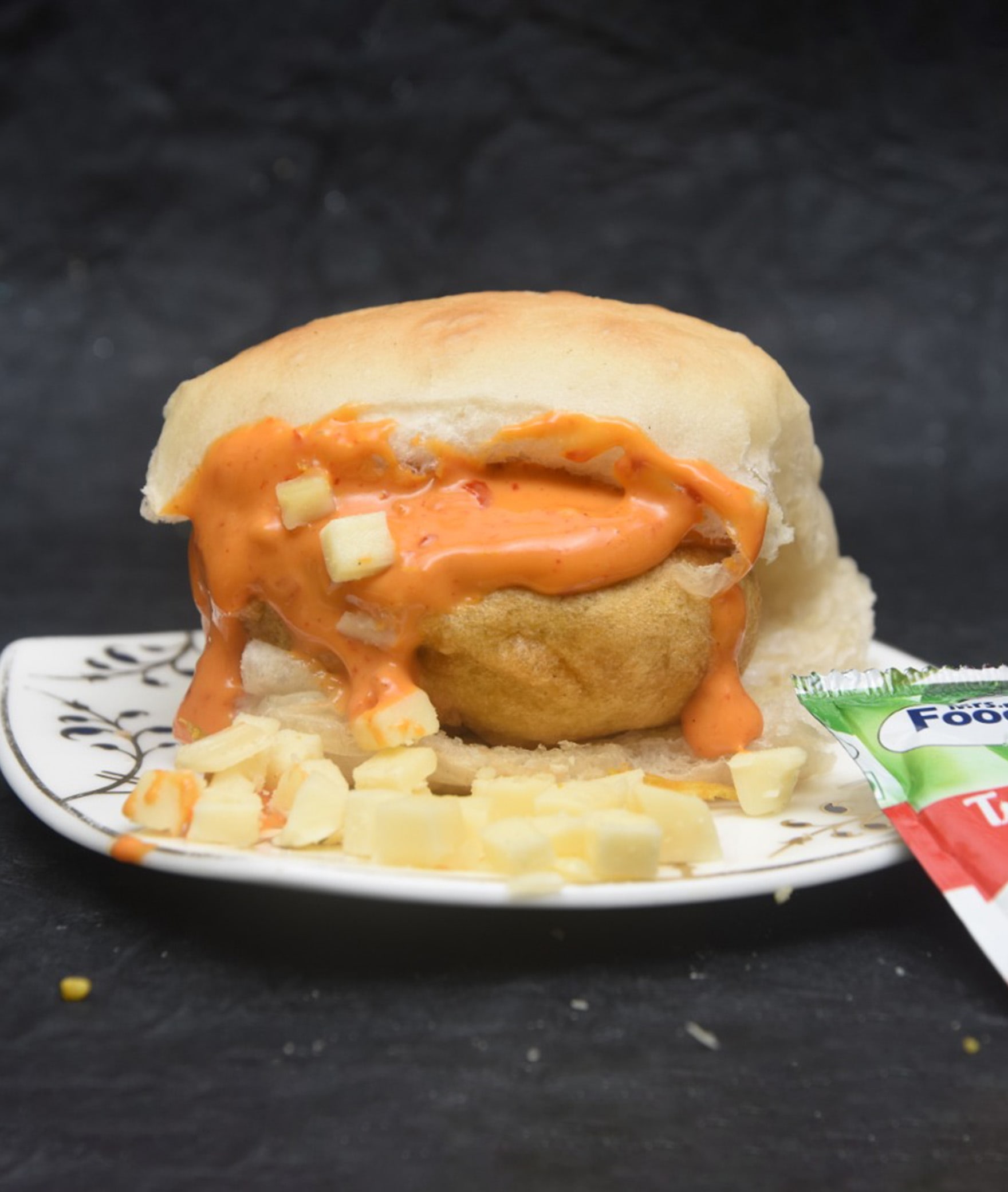VADAPAV TREAT - Logo