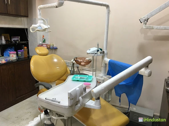 VAKOLA DENTAL CLINIC - Logo