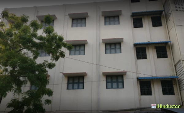 Valliammal Matric Hr.Sec.School - Logo