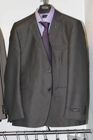 Van Heusen - Logo