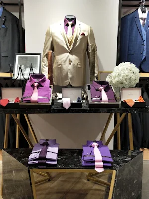 Van Heusen - Logo