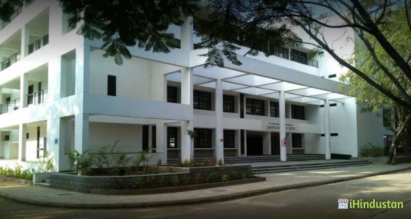 Vasavi College of Engineering - Logo