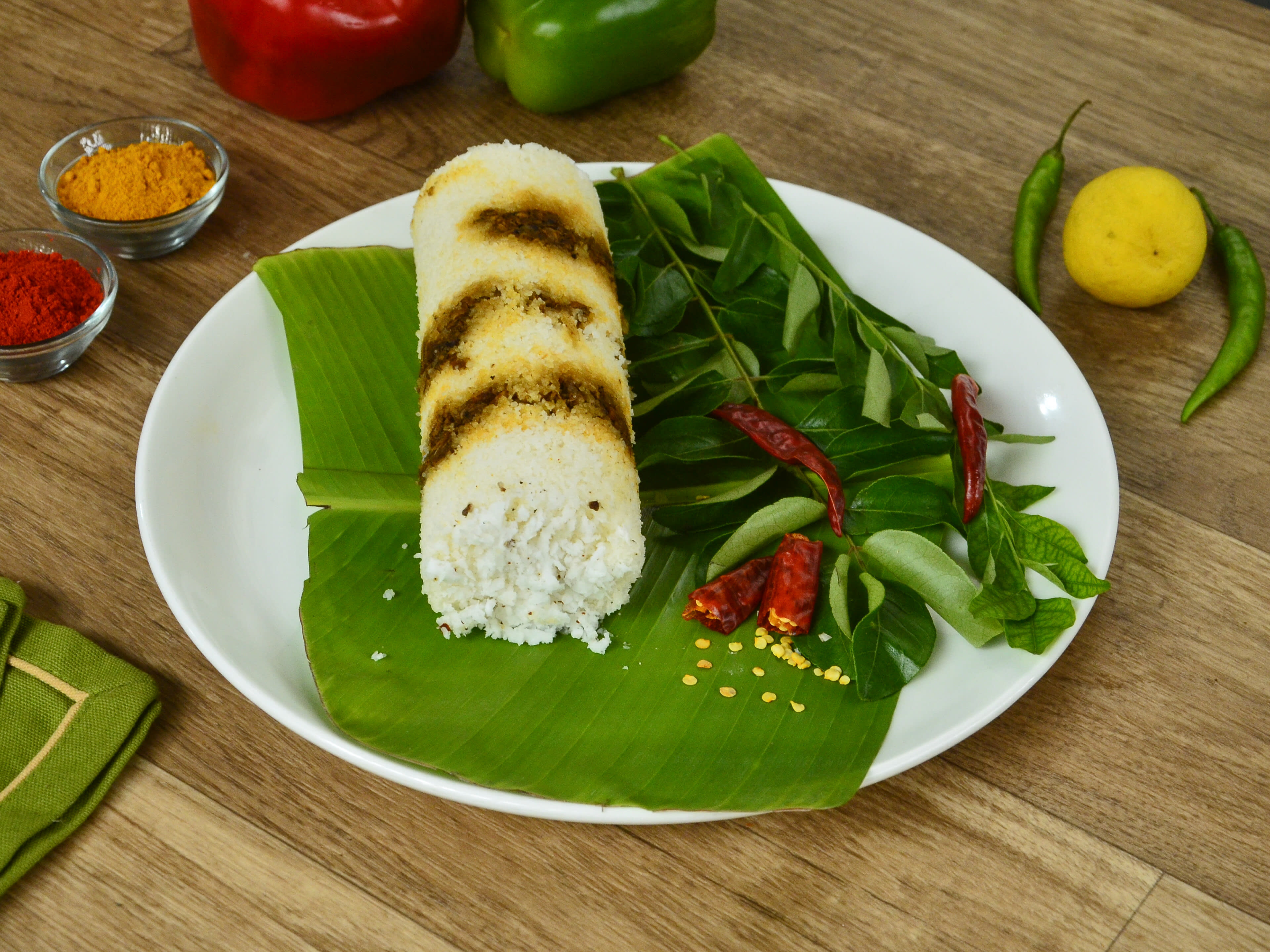 Vazhiyoram Restaurant - Logo