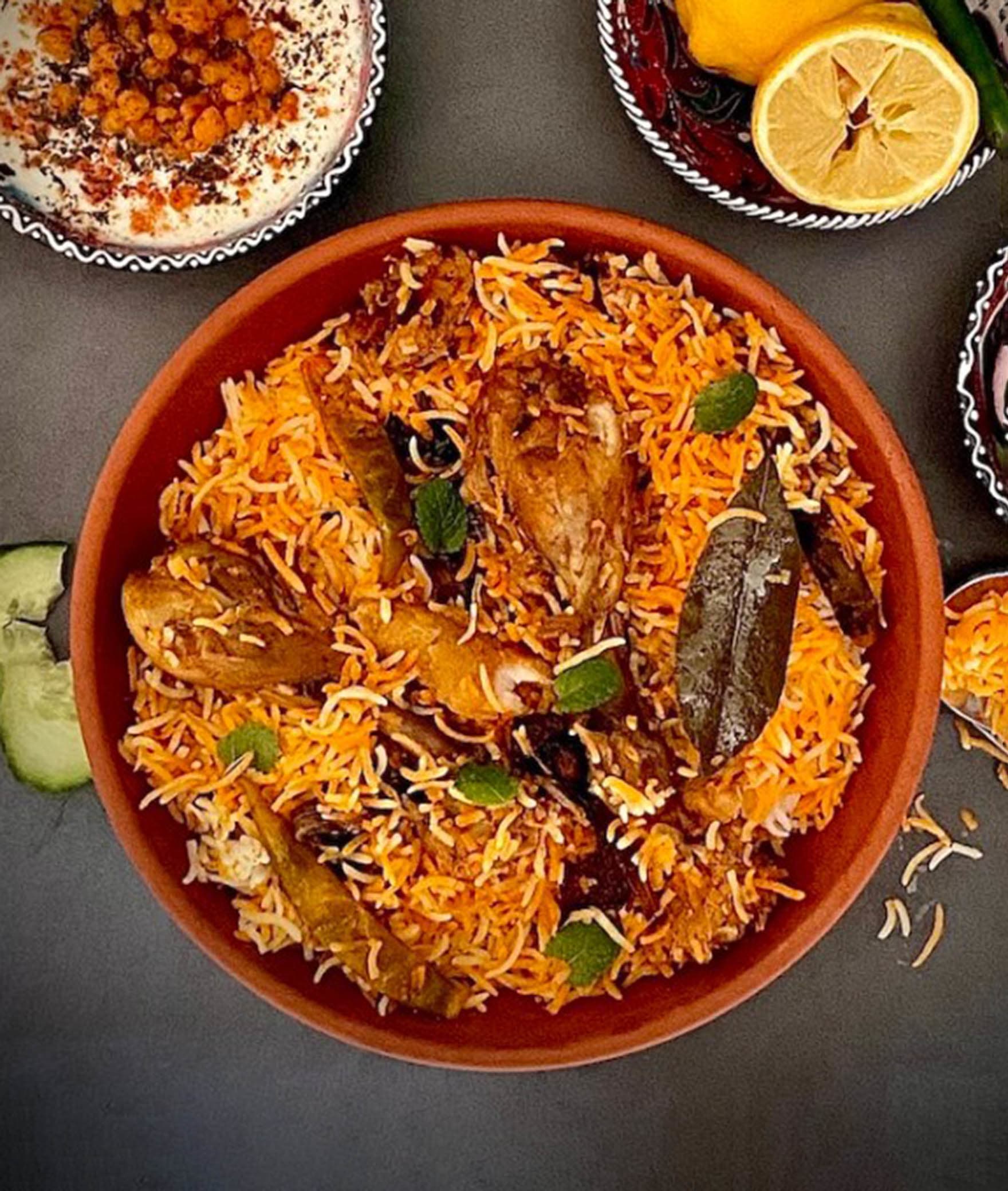 Veerji's - Logo