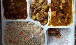 Veg Rasoi - Logo