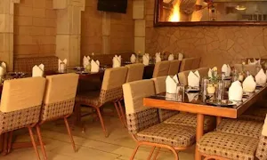 Vega Restaurant - Logo