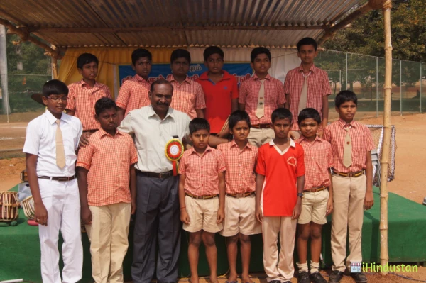 Veveaham Boys Hr.Sec School - Logo