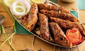 Vicky house of kebab - Logo