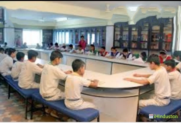 Vidhya Vihar Senior Secondary School - Logo