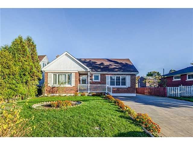 Vik Matharu - Remax Escarpment Realty - Logo