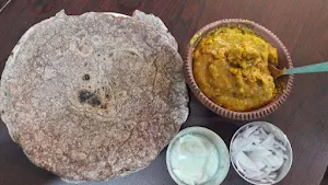 Vimal Tandoor Matka Tea & Shawarma Center - Logo