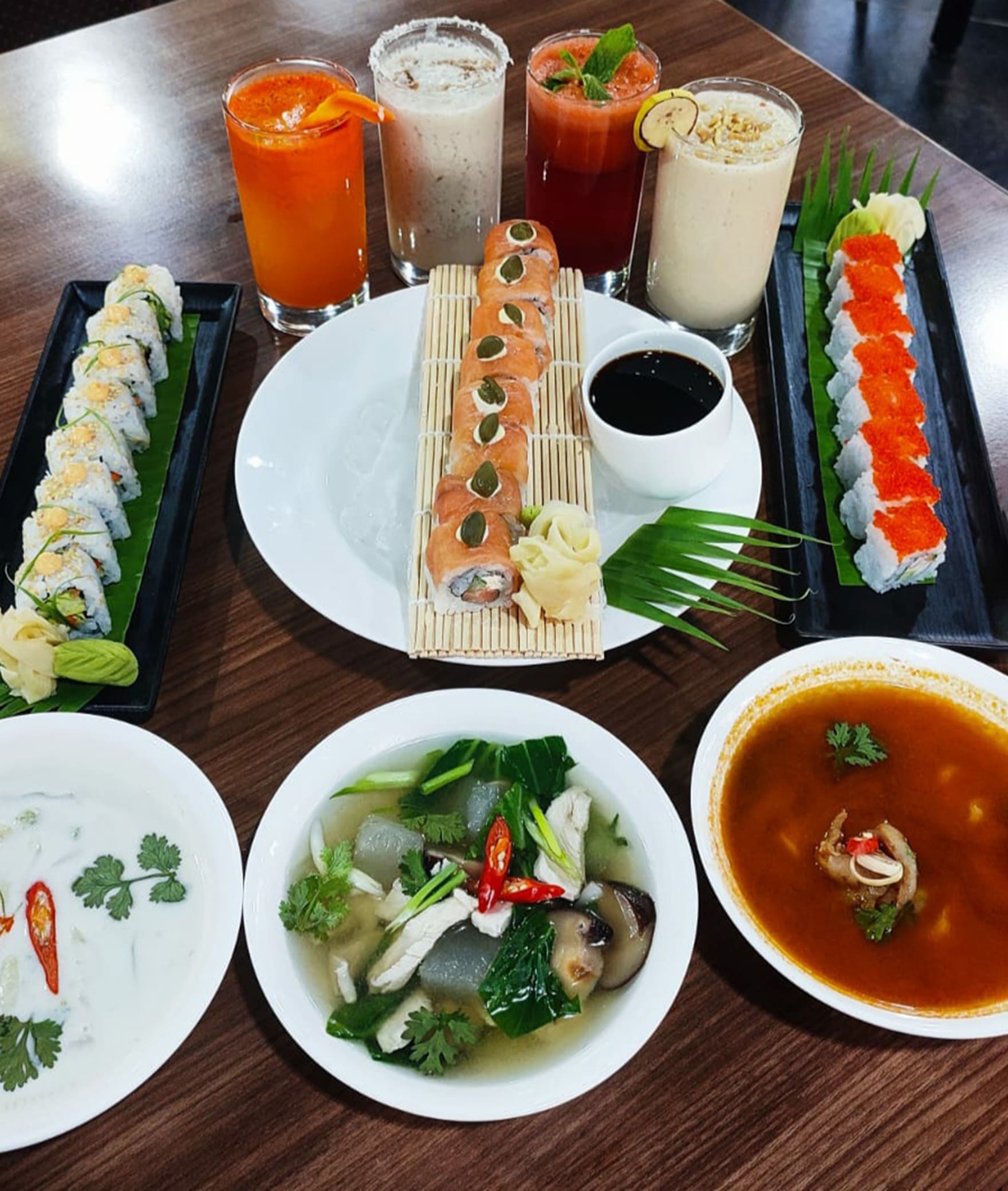 Vinaya Royal Inn (PAN ASIAN FOOD) - Logo